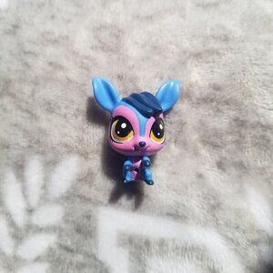 Littlest Pet Shop Kyle Deerfield Deer #4140 Blue Pink Mini Figure Pet Fest